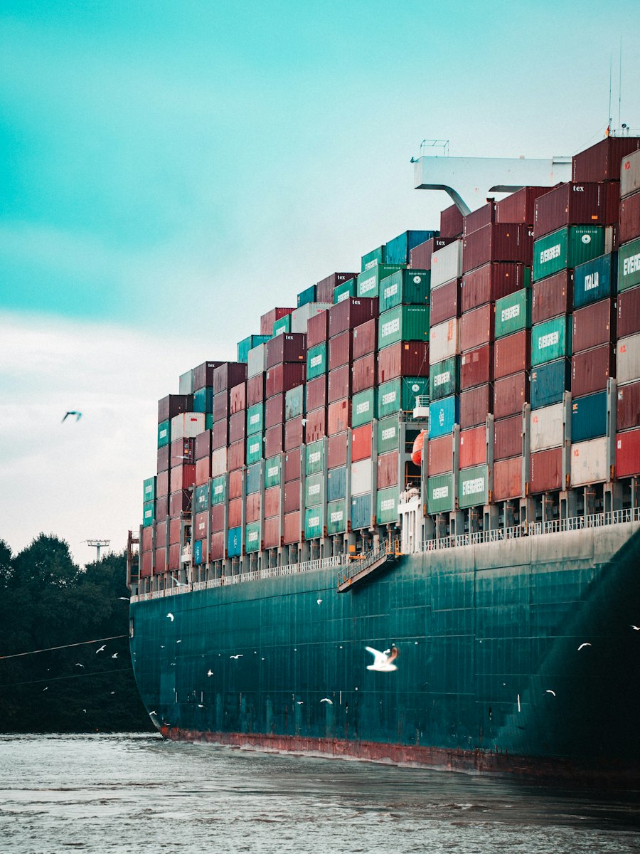 Shipping & Maritime